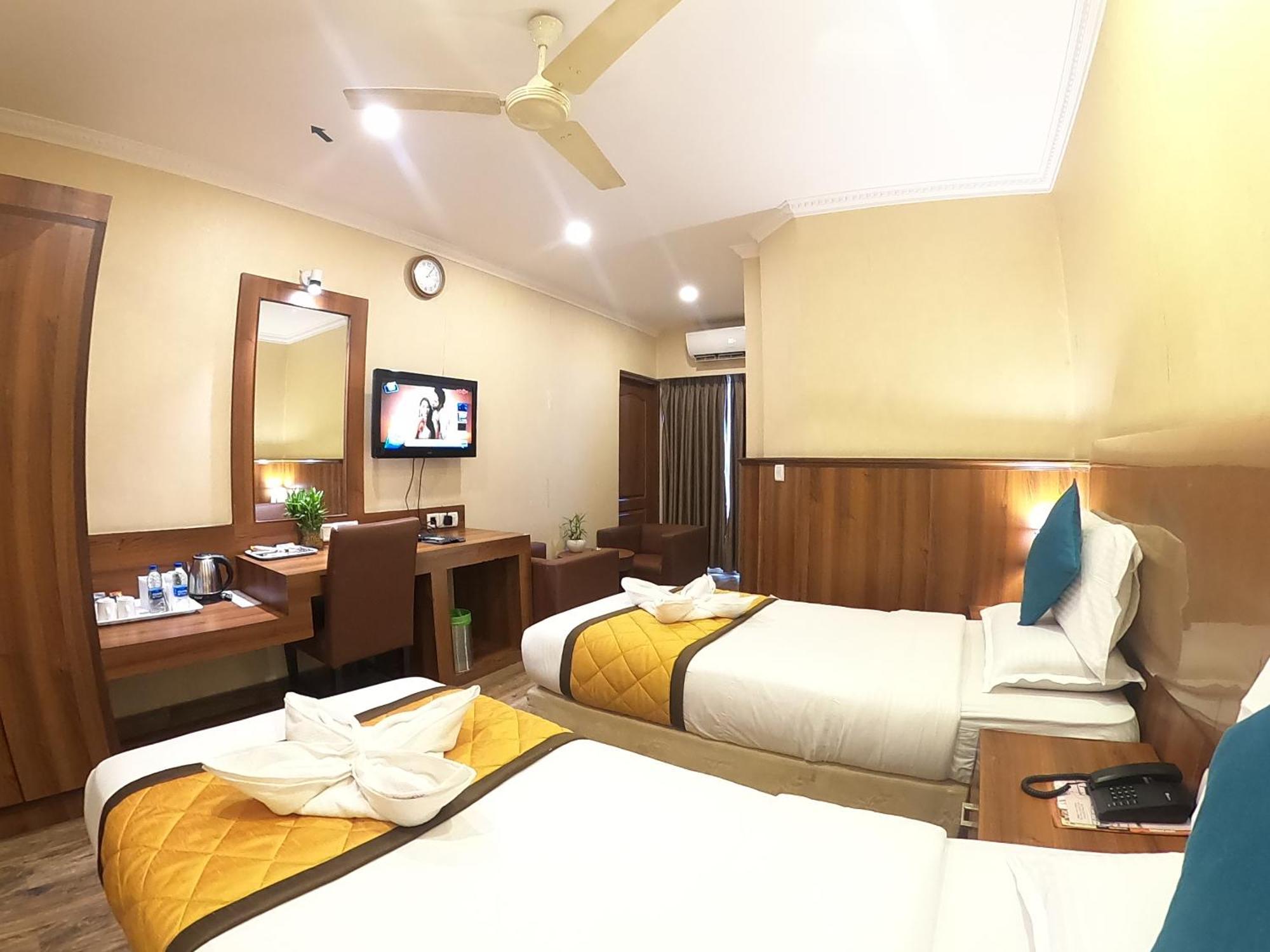 Hotel Noor Empire International Kormangala Bangalore Extérieur photo