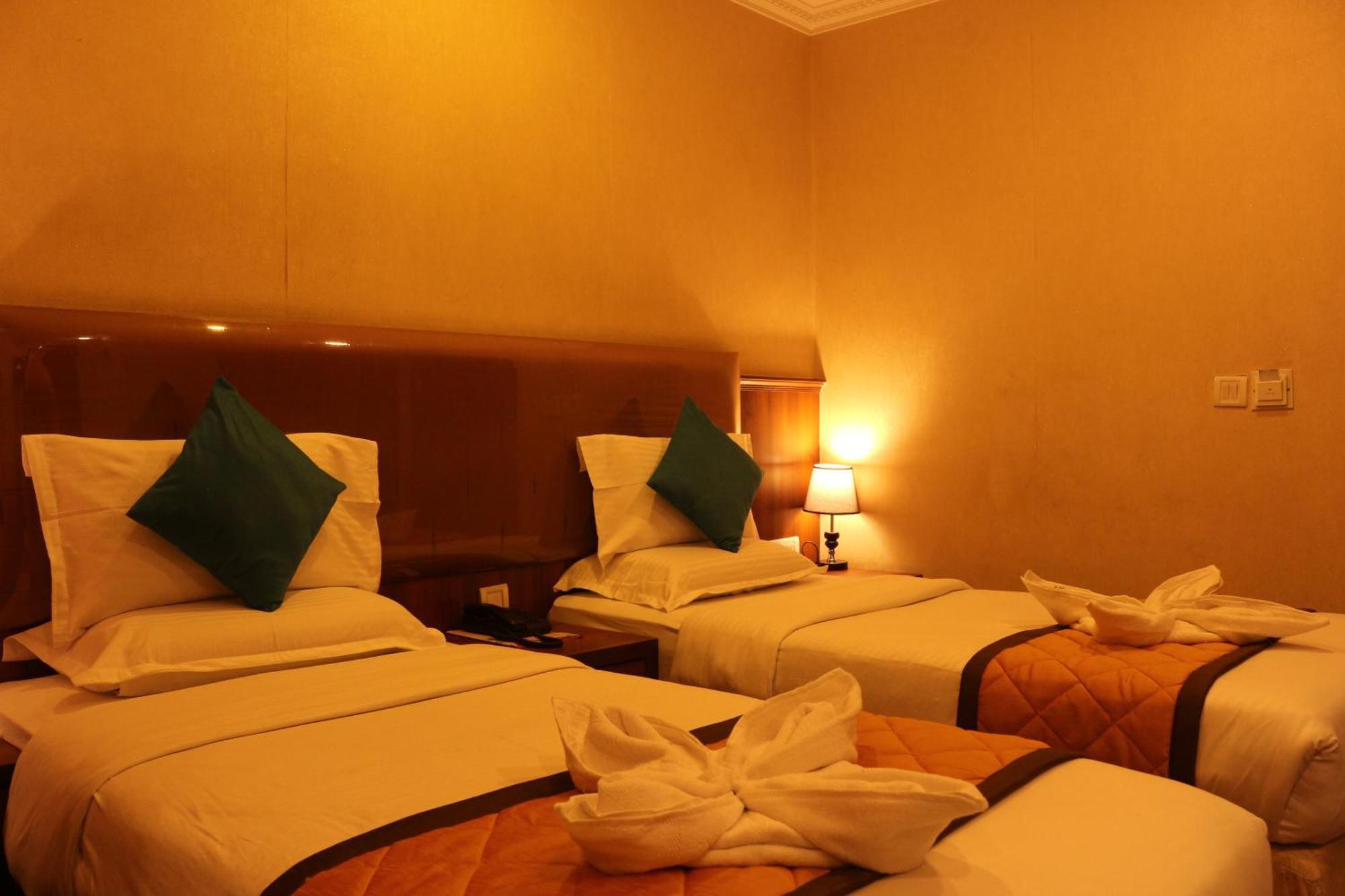 Hotel Noor Empire International Kormangala Bangalore Extérieur photo