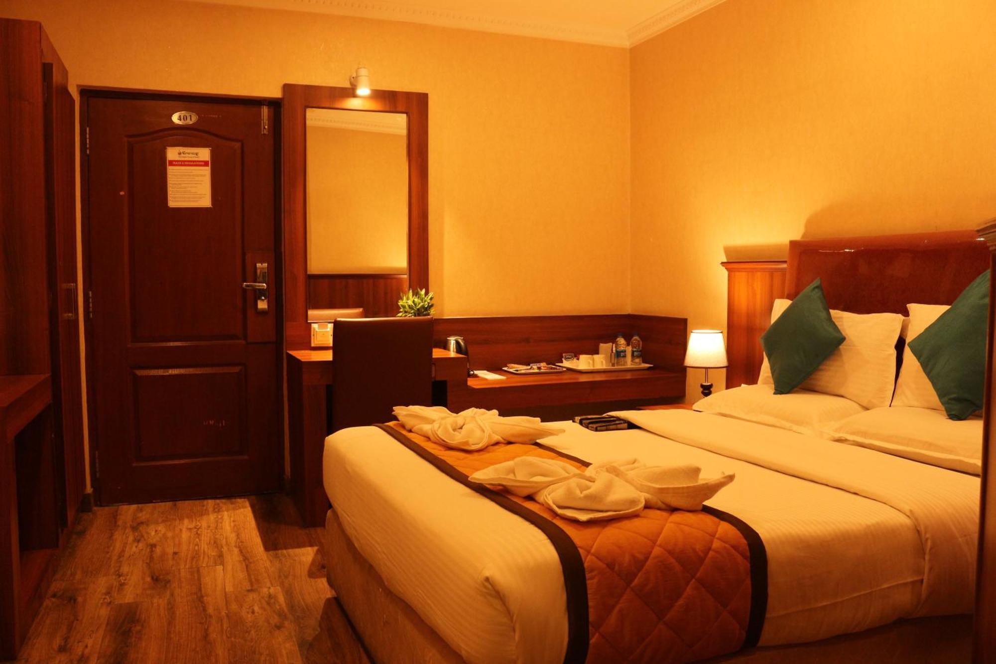 Hotel Noor Empire International Kormangala Bangalore Extérieur photo