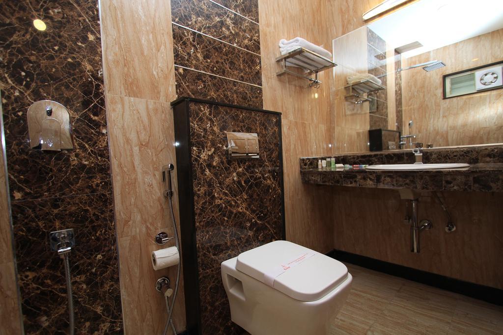 Hotel Noor Empire International Kormangala Bangalore Extérieur photo