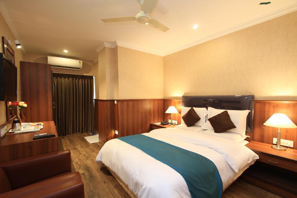 Hotel Noor Empire International Kormangala Bangalore Extérieur photo
