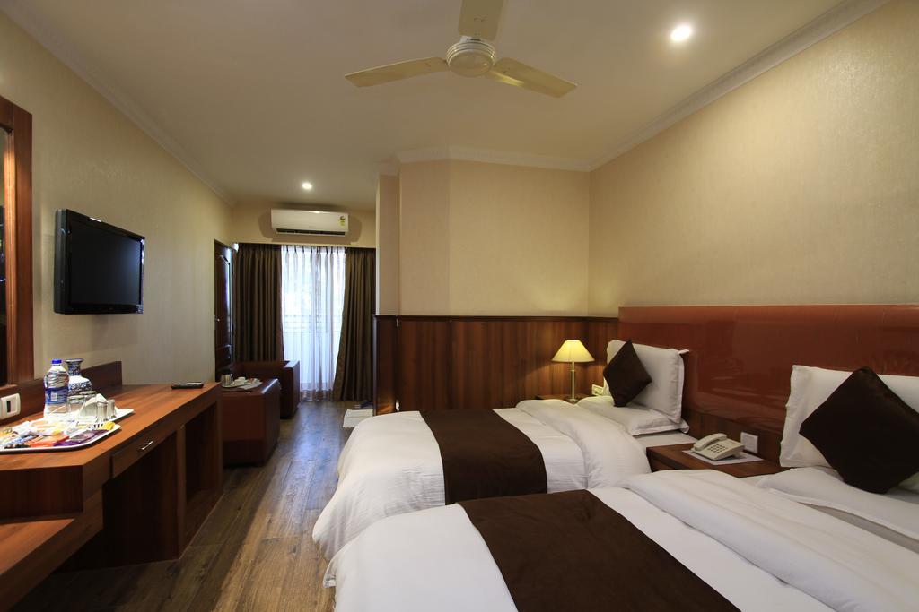 Hotel Noor Empire International Kormangala Bangalore Extérieur photo