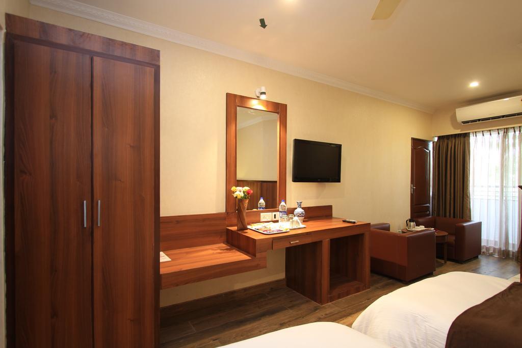 Hotel Noor Empire International Kormangala Bangalore Extérieur photo