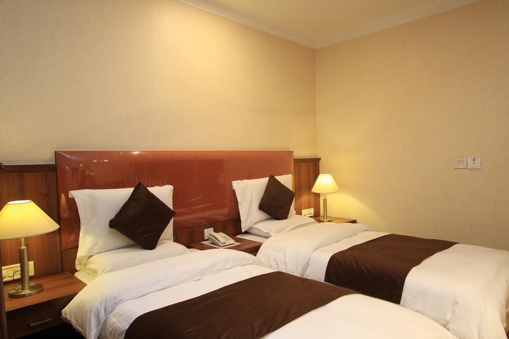 Hotel Noor Empire International Kormangala Bangalore Extérieur photo