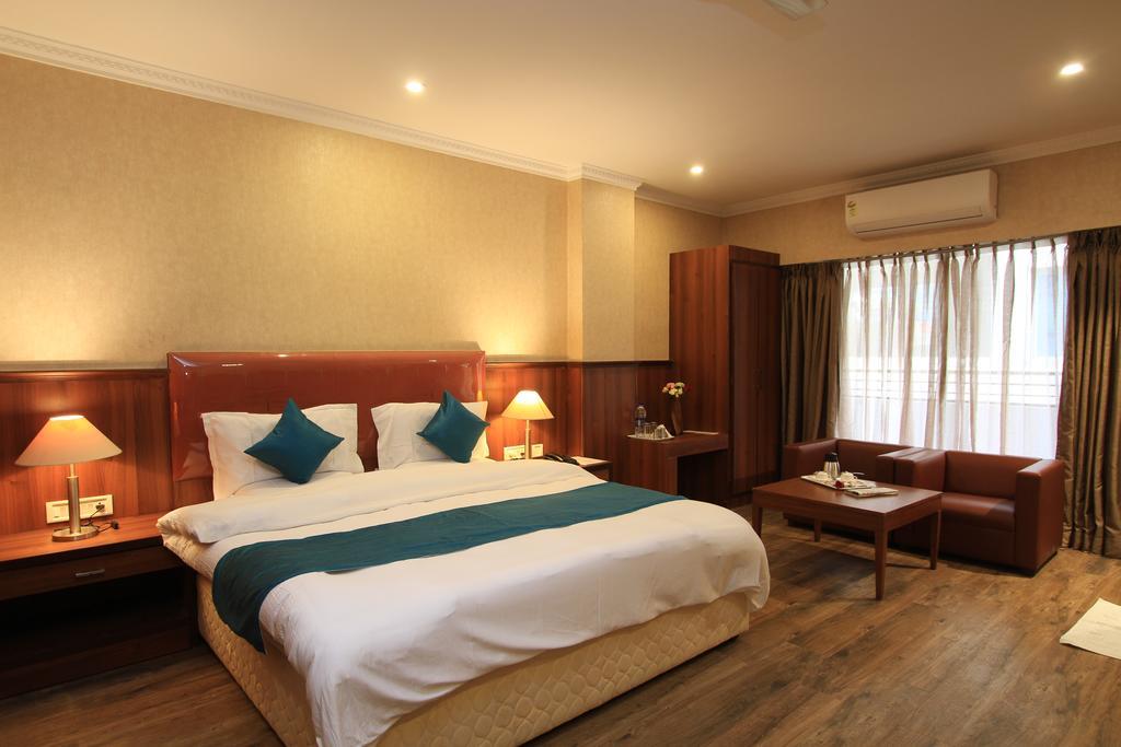 Hotel Noor Empire International Kormangala Bangalore Extérieur photo