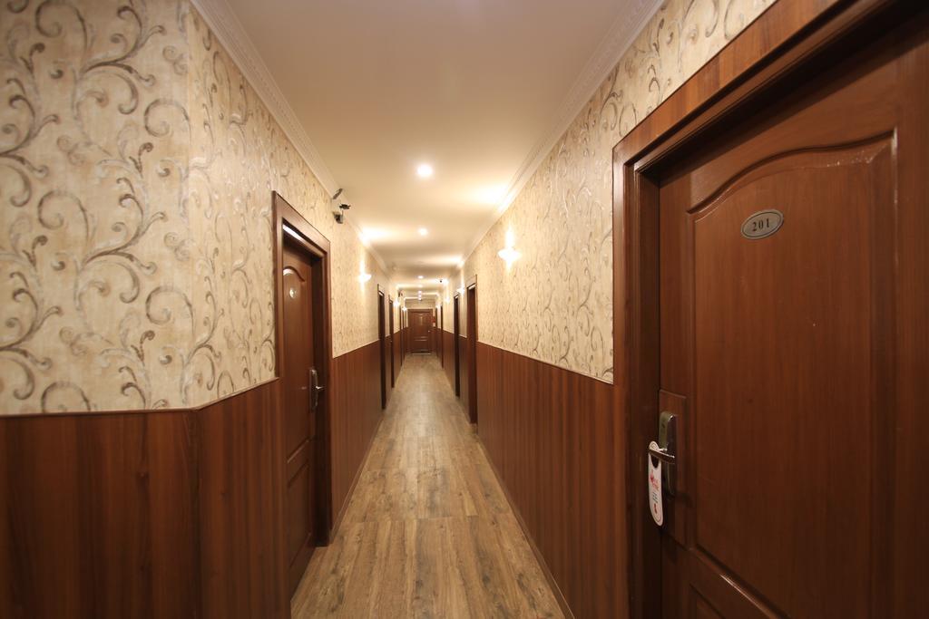 Hotel Noor Empire International Kormangala Bangalore Extérieur photo