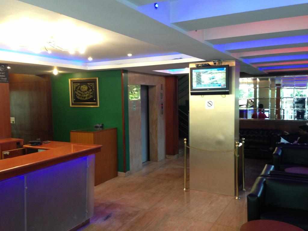 Hotel Noor Empire International Kormangala Bangalore Extérieur photo